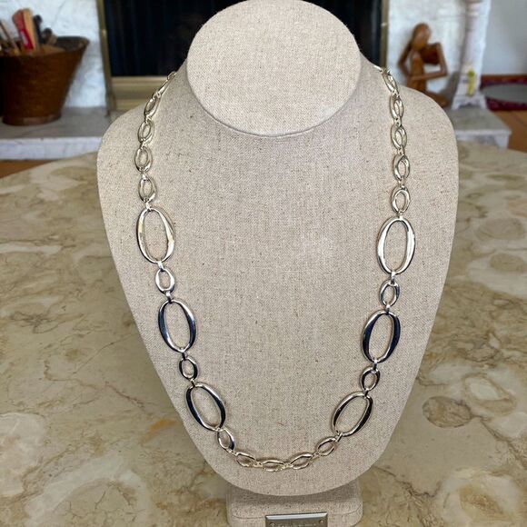Crown Trifari Oval Link Modernist Silver Tone Necklace - Picture 1 of 9